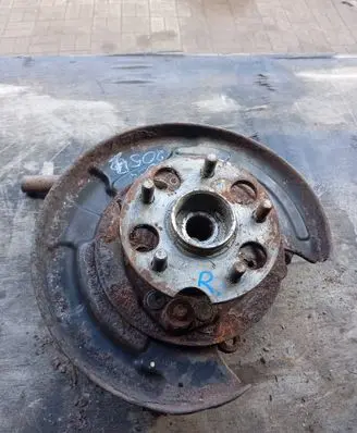 Toyota Venza Rear wheel hub spindle/knuckle 