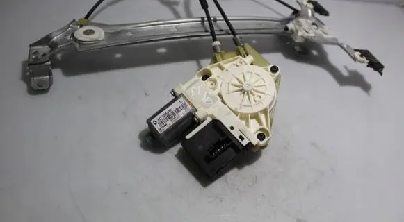 Renault Fluence Rear door window regulator with motor 827306548