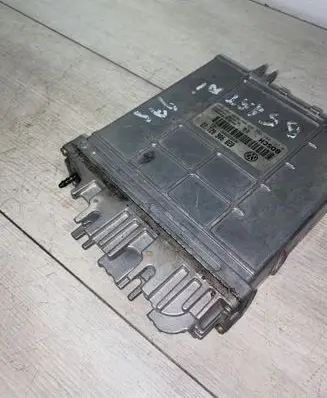 Volkswagen PASSAT B5 Engine control unit/module 028906021JD