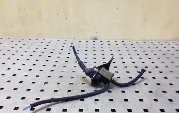 Audi A6 S6 C4 4A Turbo solenoid valve 026906283H
