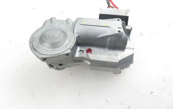 Mercedes-Benz E AMG W211 Steering wheel lock 2034621130