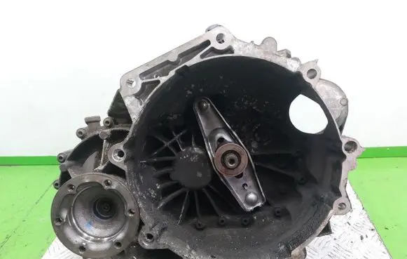 Skoda Yeti (5L) Manual 6 speed gearbox RHS