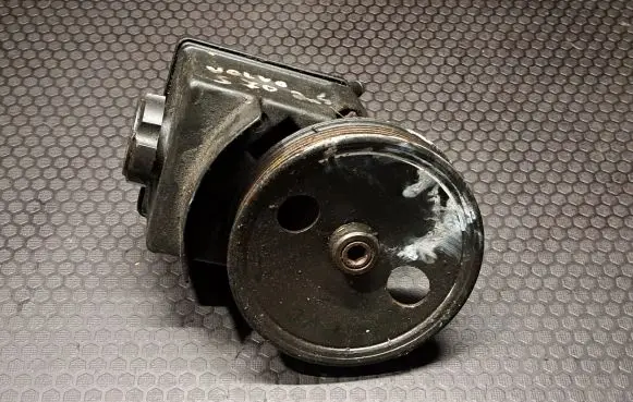 Volvo S70 V70 V70 XC Power steering pump 3546907