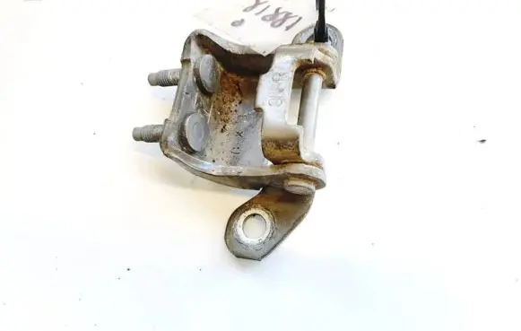 Honda FR-V Rear door lower hinge