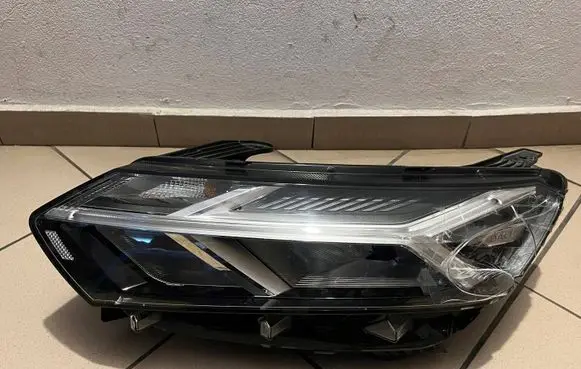 Dacia Sandero III Headlight/headlamp 260607161R