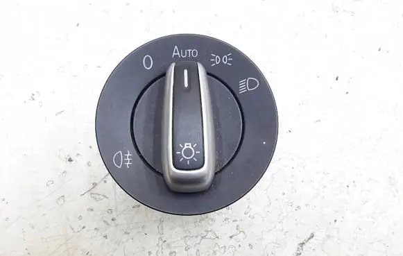 Volkswagen PASSAT B7 Light switch 3c8941413