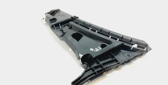 Volvo XC90 Front bumper mounting bracket 30698129