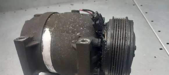 Renault Scenic I Air conditioning (A/C) compressor (pump) 1135309