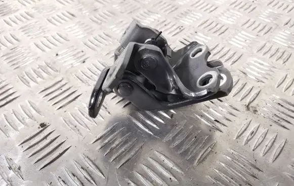 Toyota Prius (XW50) Front door hinge set 