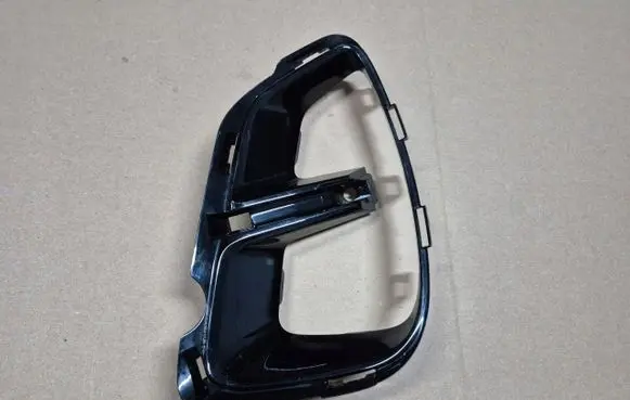 Renault Captur II Front bumper lower grill 621A27768RCAPTUR