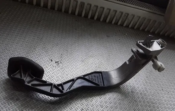 Clutch pedal