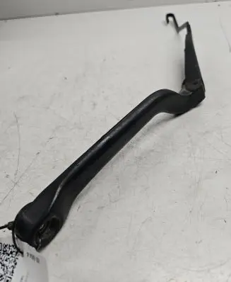 Volvo S70 V70 V70 XC Front wiper blade arm 9169314