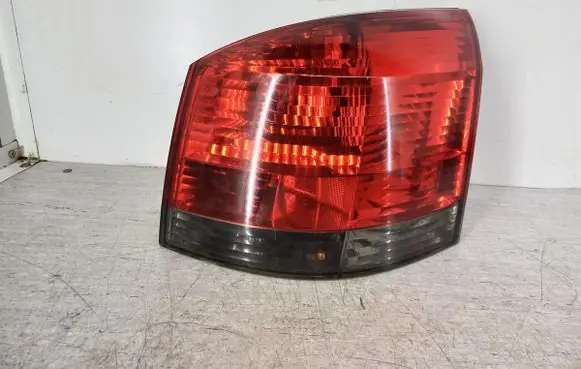 Opel Signum Rear/tail lights 13191350