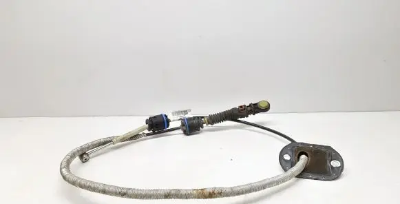 Gear shift cable linkage