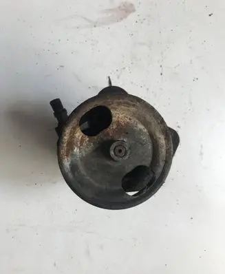 Mitsubishi Galant Power steering pump