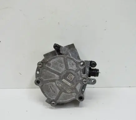 Audi A4 S4 B9 8W Vacuum pump 06K145100AE