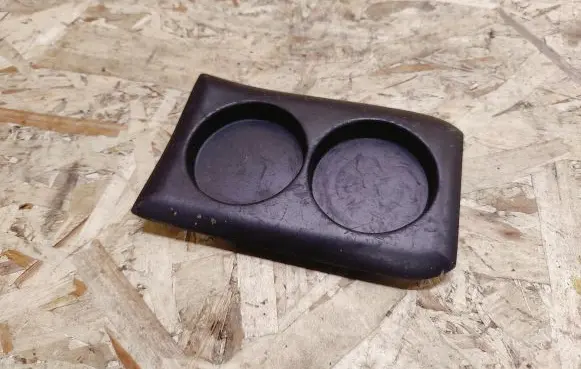 Maserati Quattroporte Cup holder pad/mat 