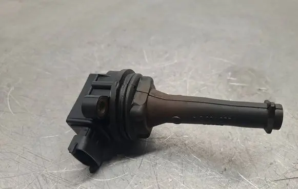 Volvo XC70 High voltage ignition coil 9125601 1220703014