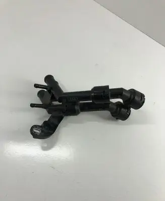 Audi A6 S6 C7 4G Engine coolant pipe/hose 04L122157AC