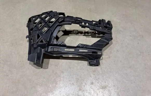 Volkswagen Tiguan Allspace Front bumper mounting bracket 5NA807724A