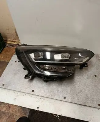 Renault Mégane Renault Sport III (IV Based) Headlight/headlamp 90060931 260104596R