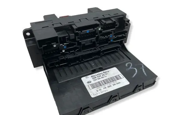 Mercedes-Benz CLK A209 C209 Fuse module 2095452801 5DK00848514