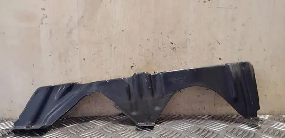 Nissan X-Trail T31 Fender mounting bracket
