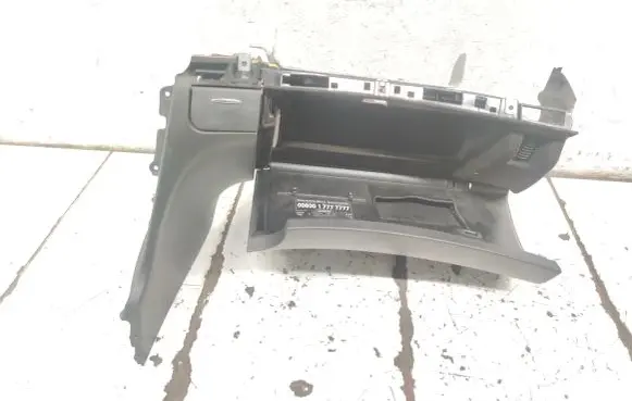 Mercedes-Benz E W211 Glove box 2116802487