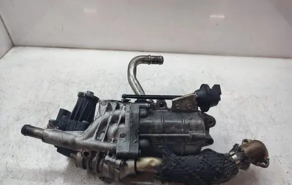 Jaguar XJ X351 EGR valve cooler 9X2Q9U438CA