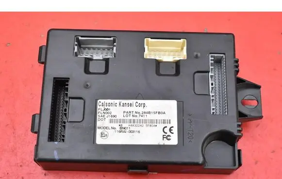 Nissan Micra C+C Comfort/convenience module 284B15FB0A