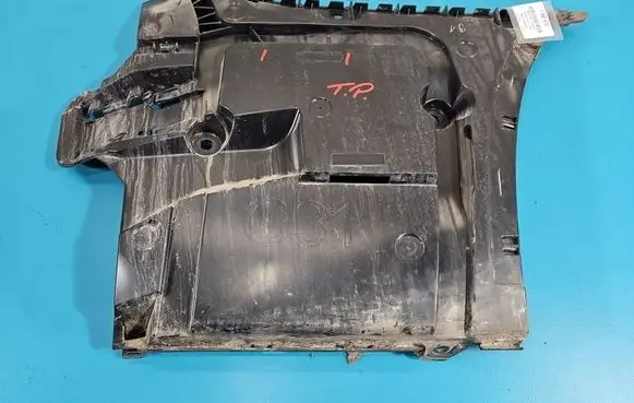 BMW 5 G30 G31 G38 Rear bumper mounting bracket 21754011 IMPRK1592672