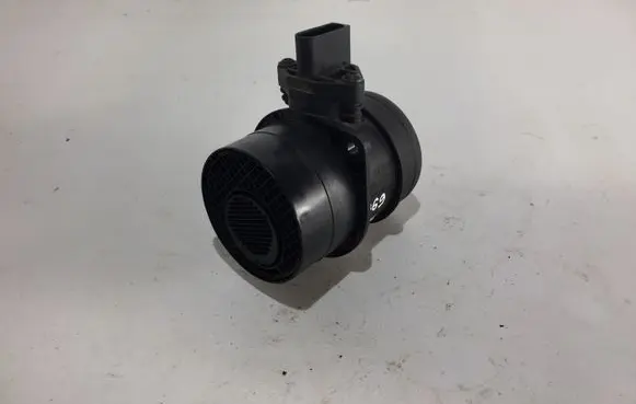 Audi A3 S3 8P Mass air flow meter 0281002461