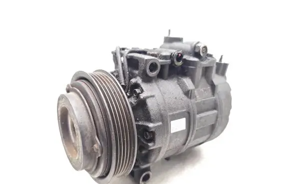 Land Rover Freelander Air conditioning (A/C) compressor (pump) 447220-8514