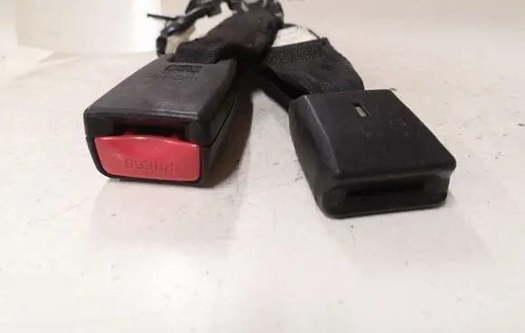 Mazda 6 Rear seatbelt T86253T