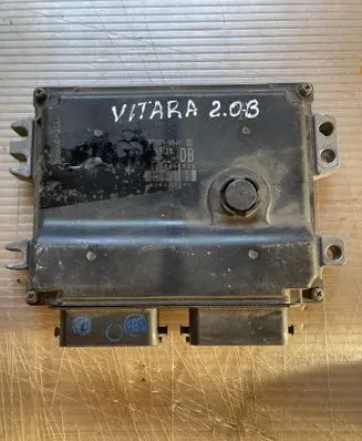 Suzuki Grand Vitara II Engine control unit/module 792165J1