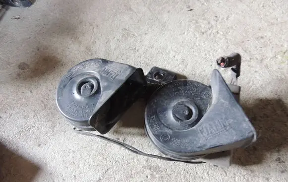 Renault Laguna II Horn signal 0058100