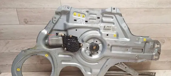KIA Cerato Front door window regulator with motor 824802F020 D03GD13G 4G30A0383