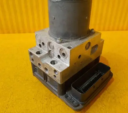 Porsche Cayenne (92A) ABS Pump 4H0907379K
