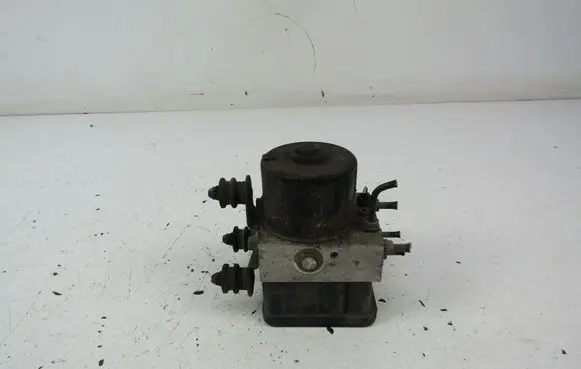 Skoda Octavia Mk2 (1Z) ABS Pump 