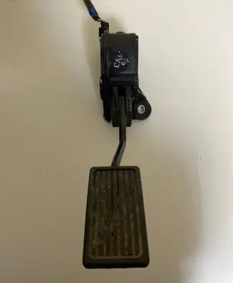 Honda CR-V Accelerator throttle pedal 31309J17
