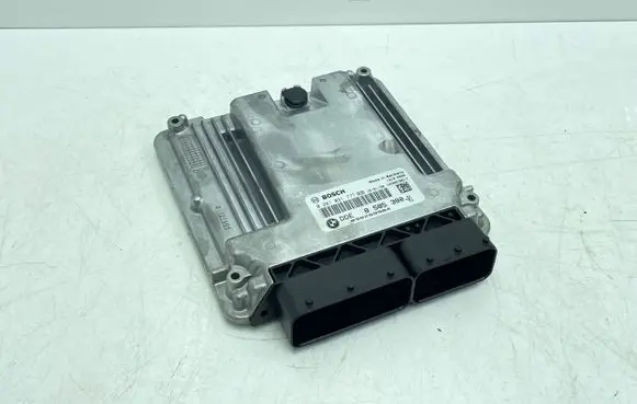 BMW 5 F10 F11 Engine control unit/module 8585380 0281031777 030289984