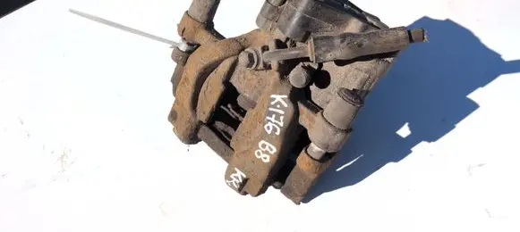 Volkswagen PASSAT B8 Rear brake caliper 3Q0615405J