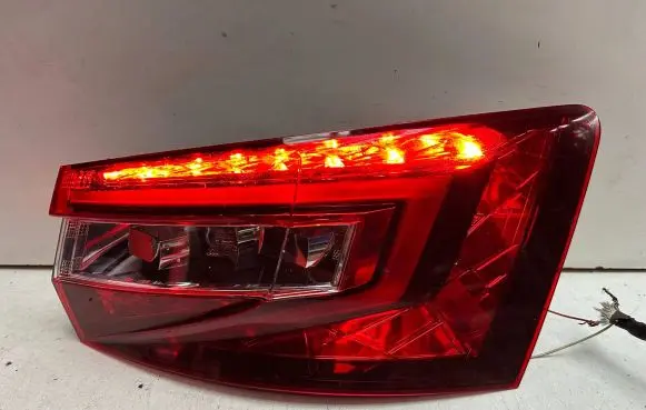 Skoda Superb B8 (3V) Rear/tail lights 3V9945208 04102018