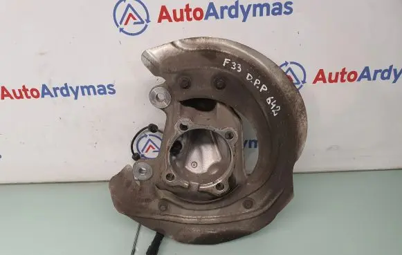 BMW 4 F32 F33 Front wheel hub spindle knuckle 6799098 31216799098