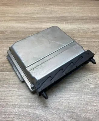 Volvo S80 Engine control unit/module ECU 08677708A 0281010319 USED