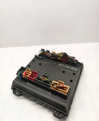 Skoda Fabia Mk1 (6Y) Comfort/convenience module 6Q1937049D
