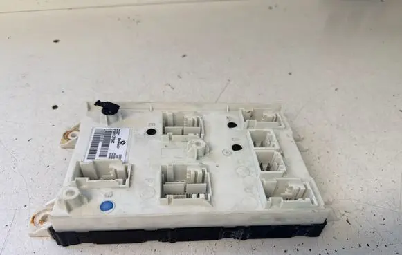 Ram 1500 DT Comfort/convenience module 68526275AC 68526292AC 1C326118197
