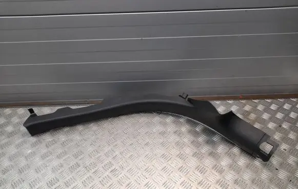 Audi A7 S7 4G Rear sill trim cover 4G8867768A