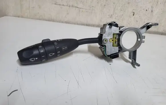 Mercedes-Benz B W245 Indicator stalk A1695450210