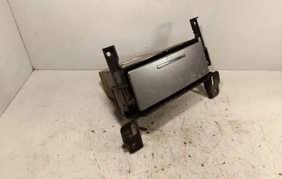 Nissan Navara D40 Dashboard storage box/compartment 684755X00A